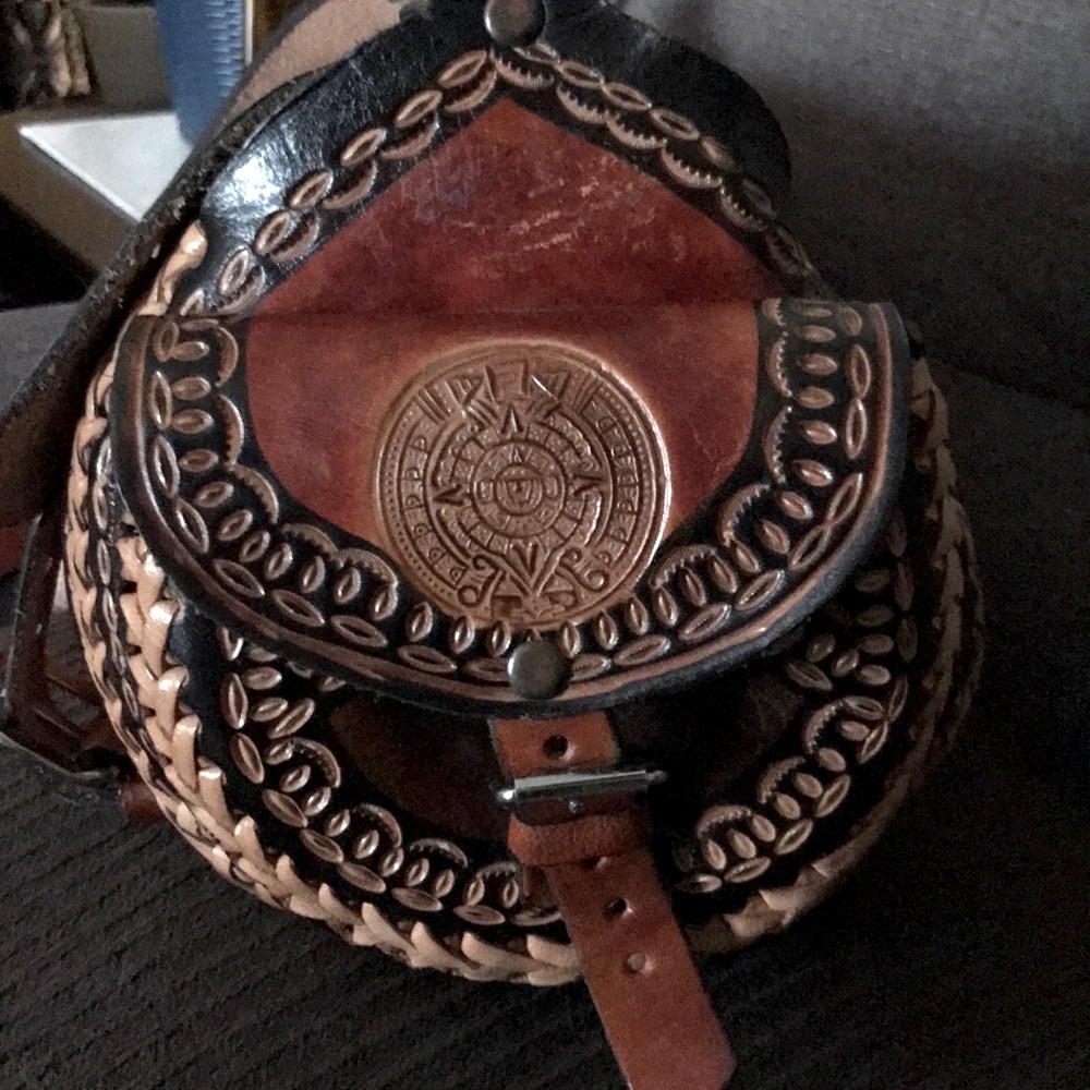 Tooled Cowhide Leather Crossbody/Side Saddle Bag Custom Made - Picture 7 of 15